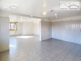 Discover this bright and spacious property, perfect for modern living.