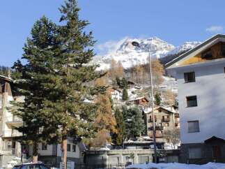 Discover the charm of this stunning property nestled in a picturesque mountain village.