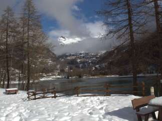 Discover the serene beauty of this winter wonderland.