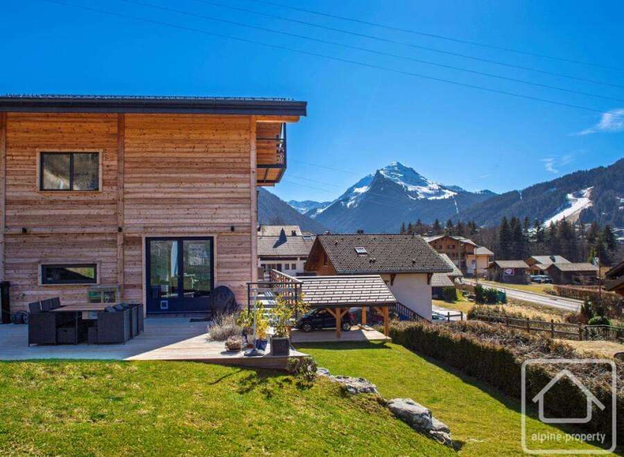 Discover the epitome of alpine living in this stunning property.
