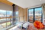 Experience luxury living with breathtaking mountain views in this stunning property.
