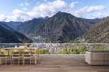 Luxury mountain retreat with breathtaking panoramic views.