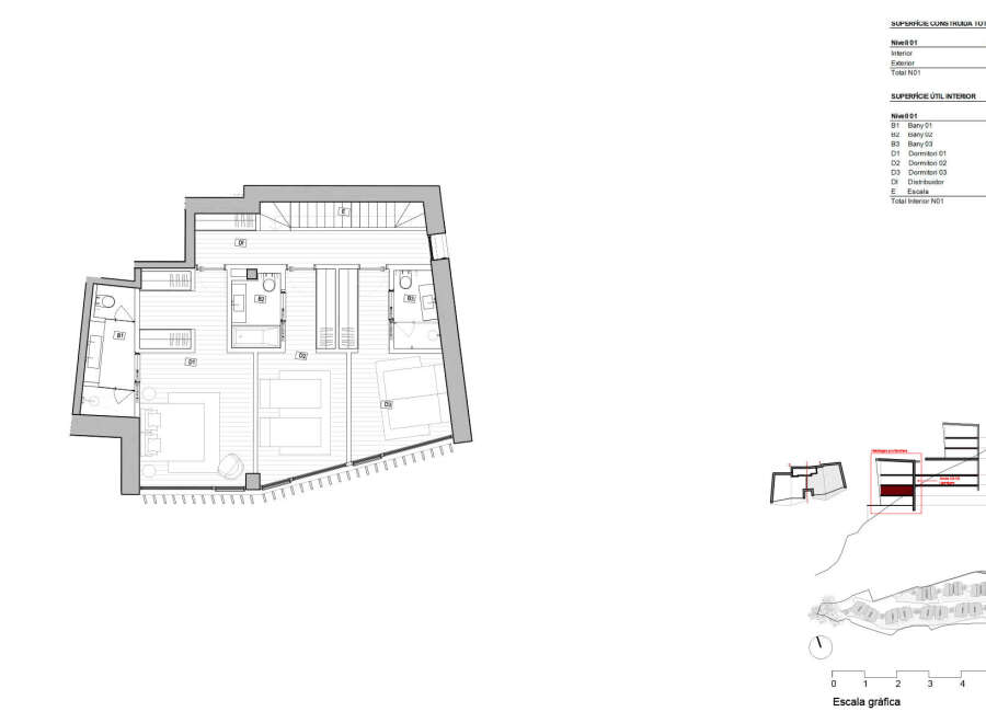 This floor plan showcases a well-distributed layout, including three bedrooms, three bathrooms, and a distributor area.