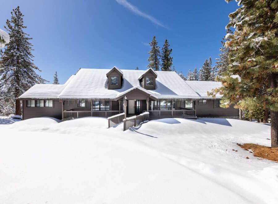 This stunning mountain home boasts a spacious layout, perfect for families or groups.