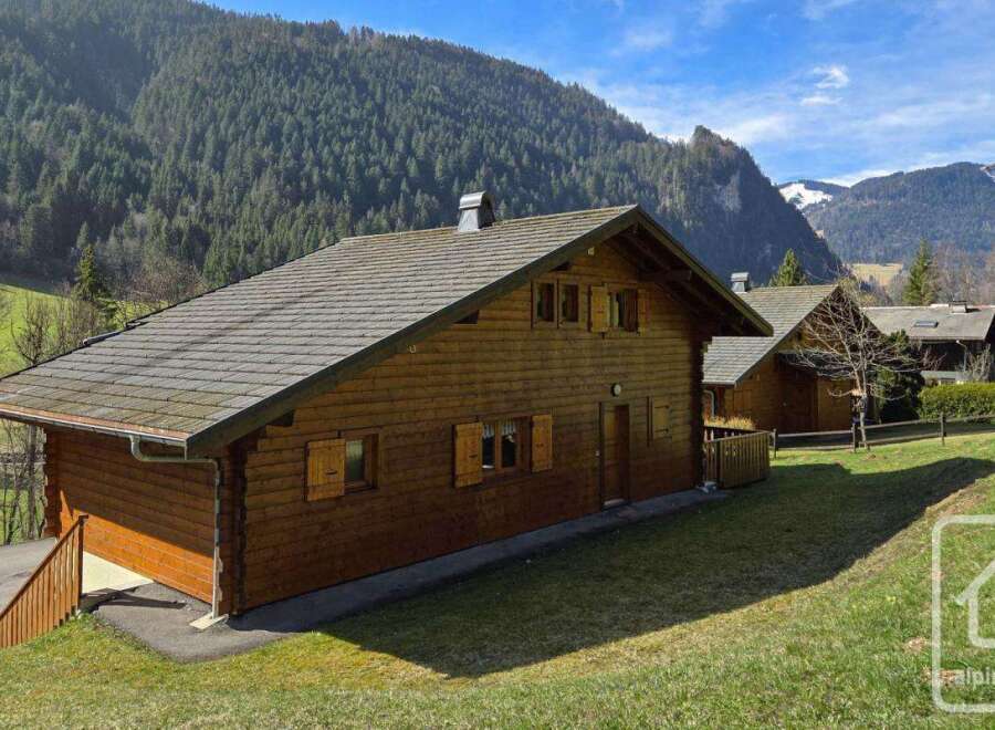 Nestled in the heart of the French Alps, this charming chalet offers breathtaking mountain views and a tranquil setting.