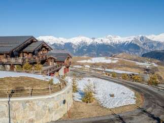 Luxury chalet in the French Alps with breathtaking mountain views.