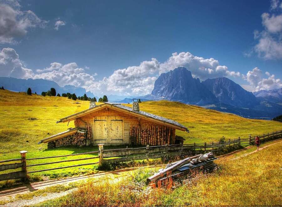 Escape to a picturesque mountain cabin nestled in a stunning landscape.