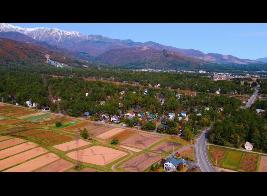 Nestled in the serene Japanese countryside, this property offers breathtaking mountain views and a tranquil atmosphere.