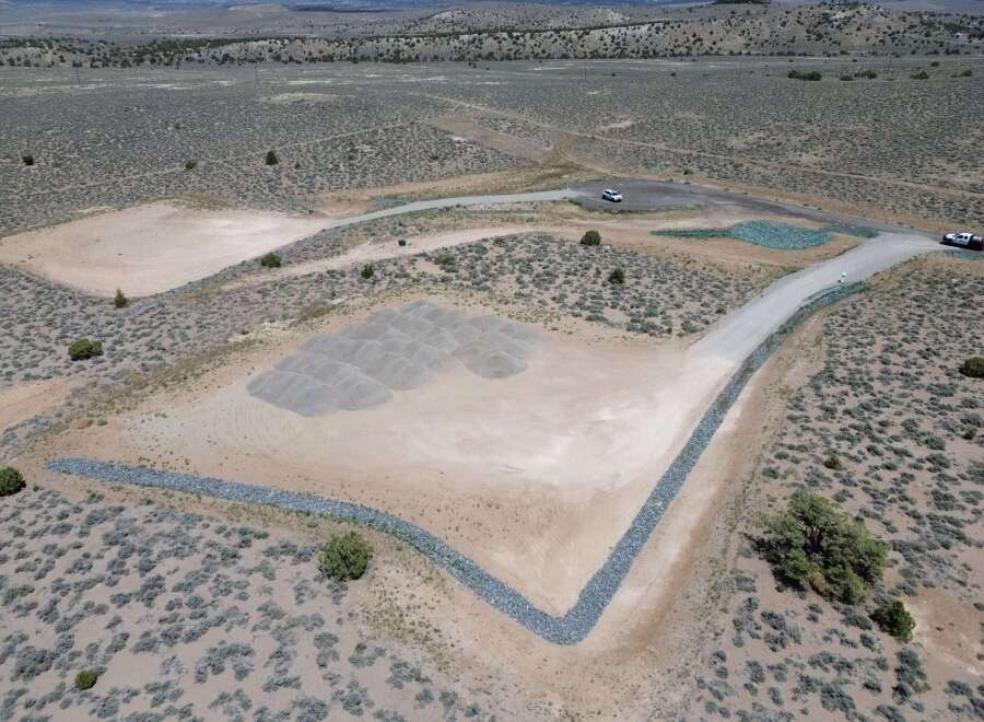 This property boasts expansive desert landscapes, ideal for various outdoor activities.