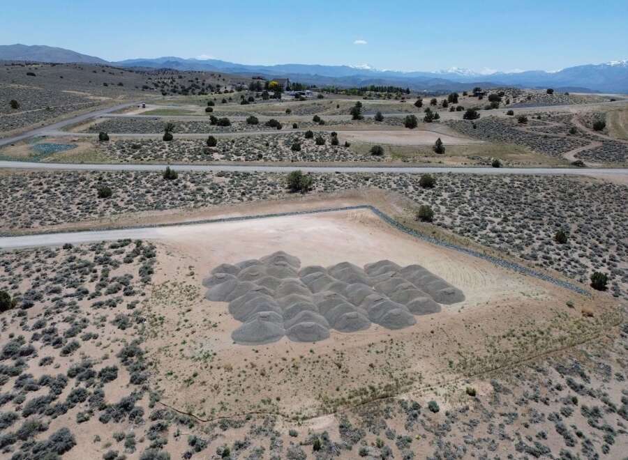 This property boasts a scenic desert landscape with stunning mountain views.