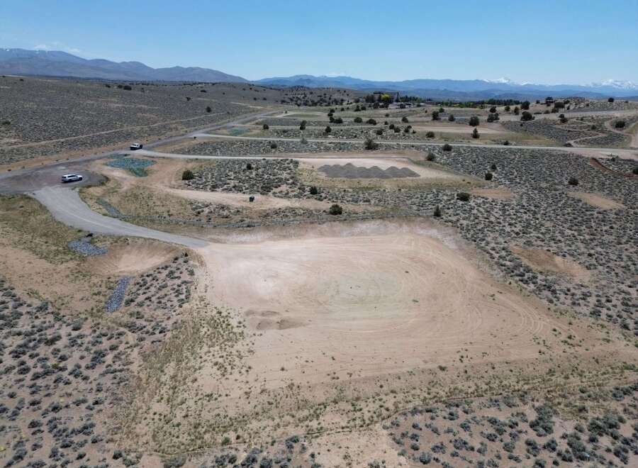 Discover your dream home site in this serene, high-desert setting.