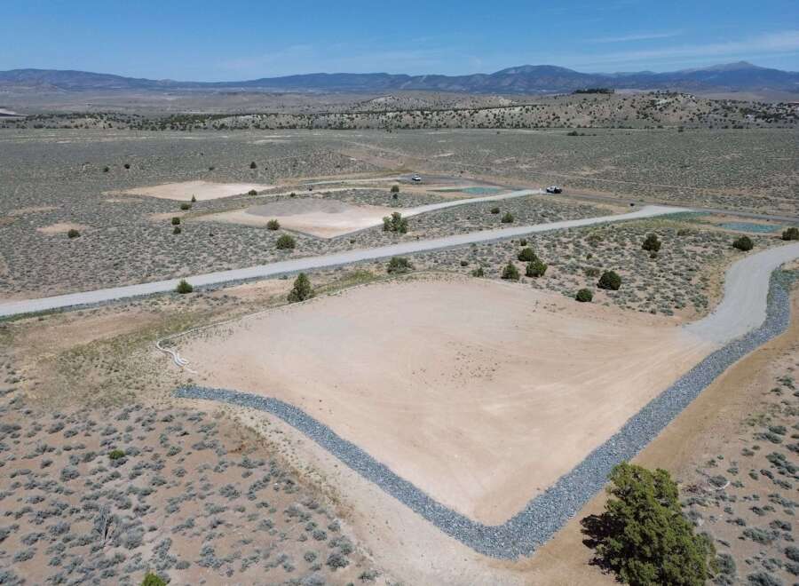 This property boasts expansive desert landscapes with stunning mountain views.