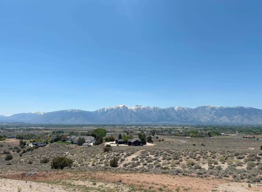Mountain views and serene landscape in this beautiful property.