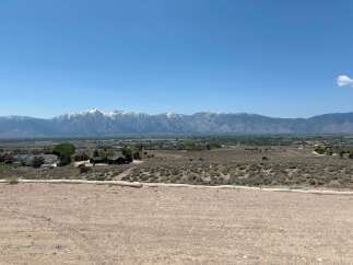 Mountain views and serene landscape in this property.
