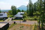 Mountain View Luxury Home with Private Driveway: This stunning property boasts breathtaking views of a majestic mountain, offering a serene escape in a tranquil setting.