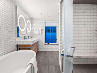 Step into luxury in this stunning bathroom.
