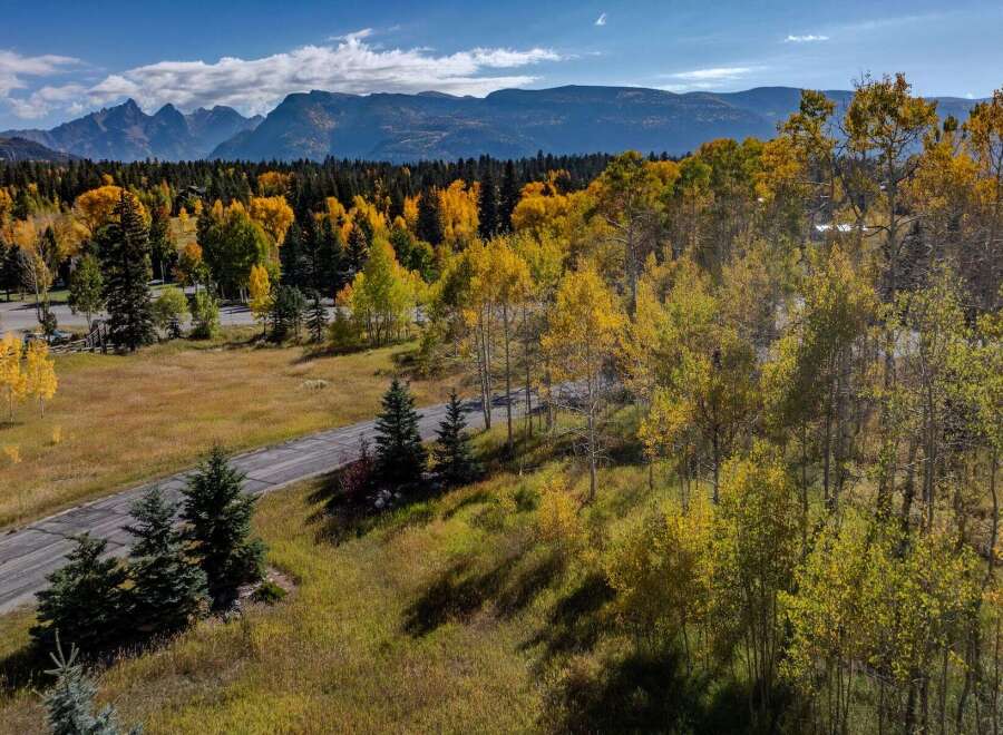 Discover the beauty of this stunning property nestled in a picturesque landscape.