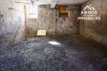 Discover this unique property featuring a spacious cellar, perfect for storage or future development.