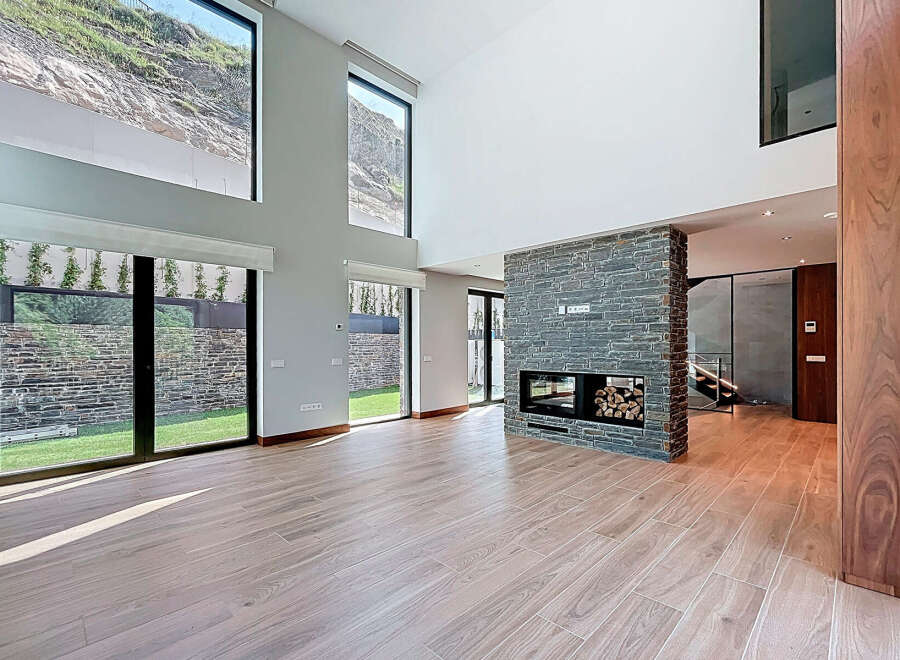 Experience modern luxury in this stunning home.