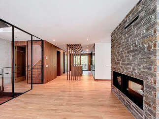 Step into luxury with this stunning property featuring a modern design and exquisite details.