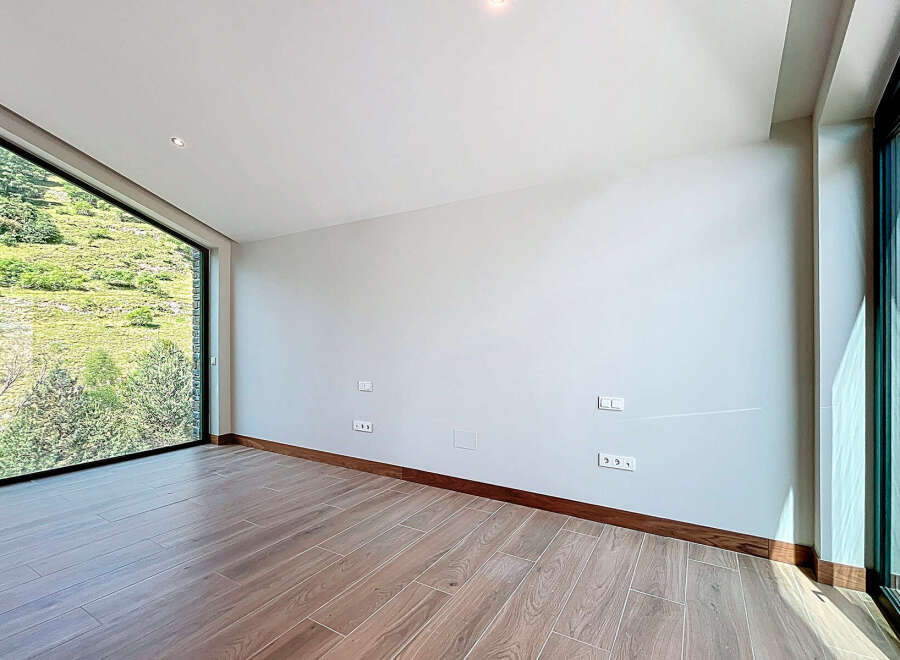 Discover a bright and airy room with stunning views.