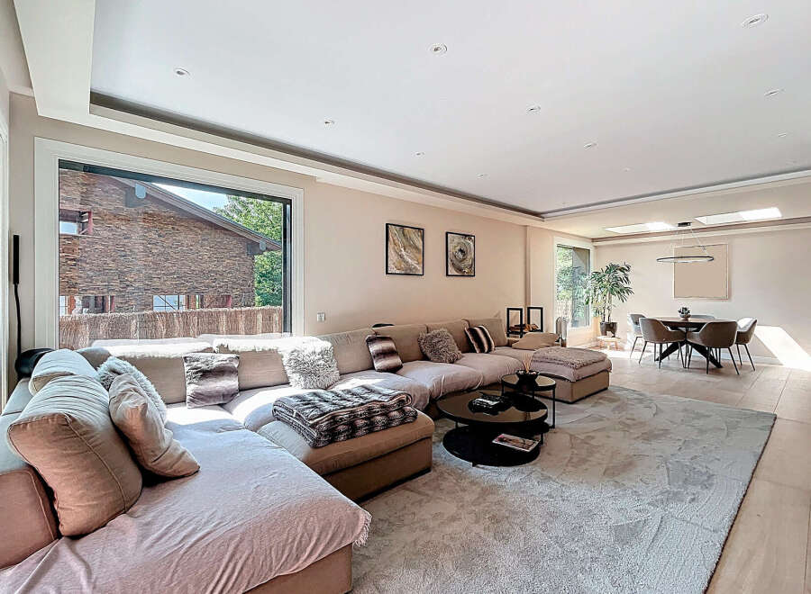 Experience luxury living in this stunning property, featuring a spacious open-plan layout perfect for entertaining.