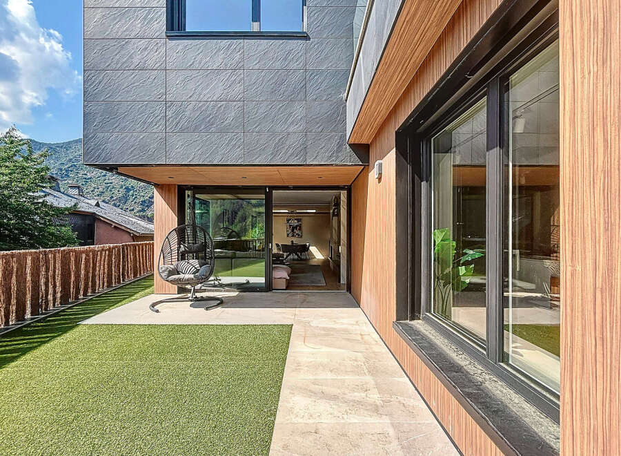 Discover modern luxury in this stunning property.