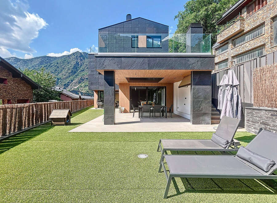 Discover modern luxury in this stunning property.