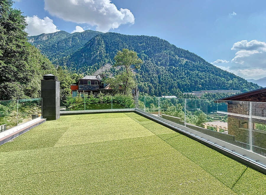 Enjoy breathtaking mountain views from this stunning property.