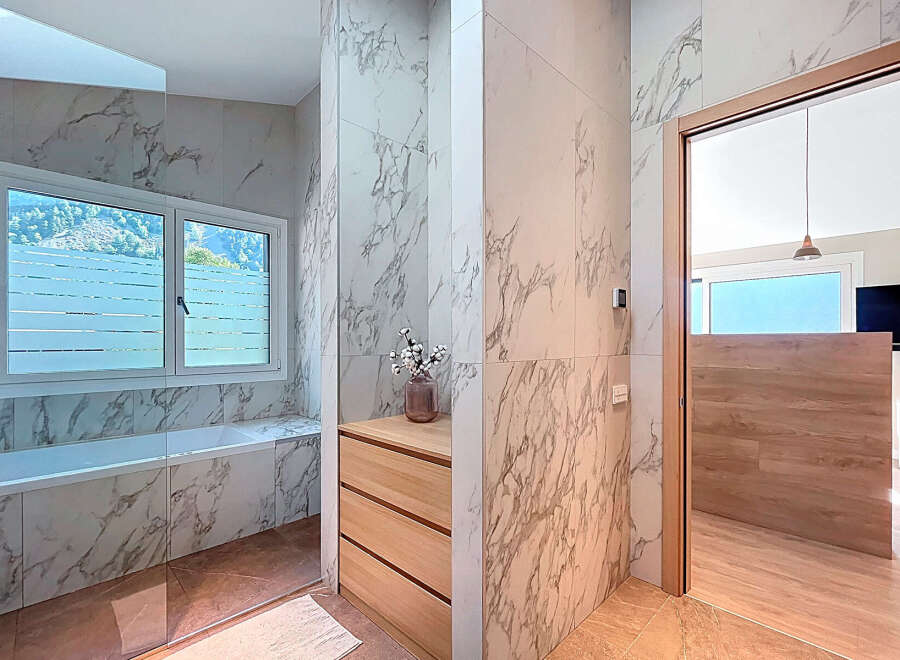 Step into a luxurious bathroom retreat.