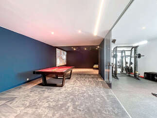 This luxurious property boasts a stunning entertainment area, perfect for hosting guests.