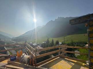 Enjoy breathtaking mountain views from this stunning property.