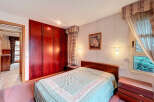 Discover a cozy bedroom with a touch of elegance.