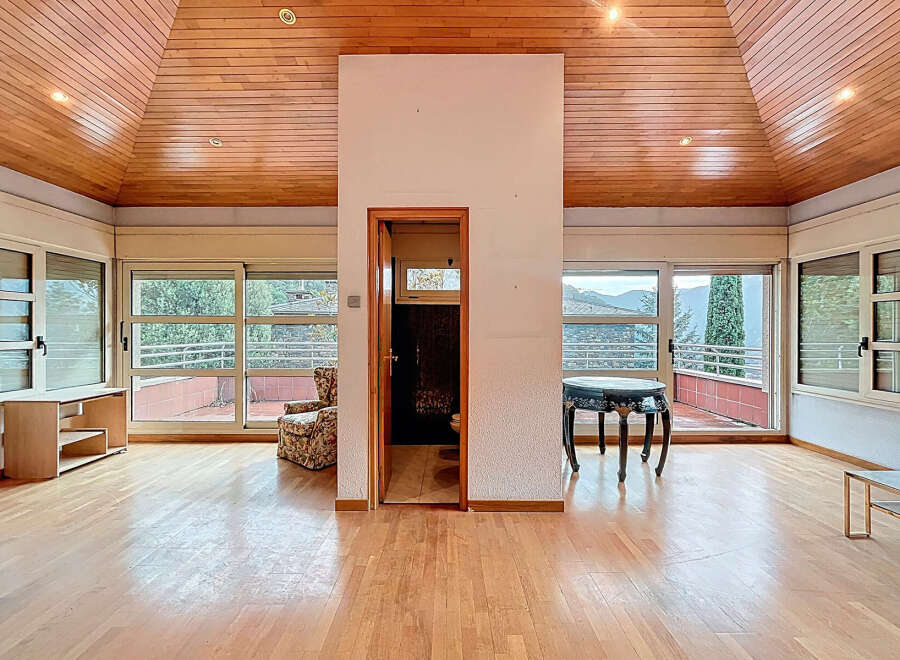 Discover a stunning property with a unique architectural design.