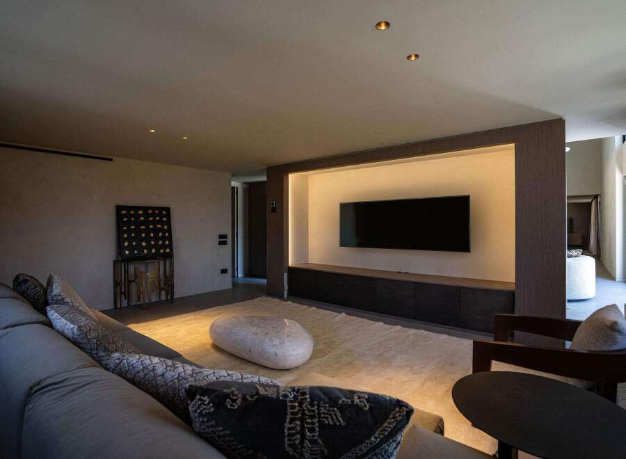 This stylish living room features a neutral color palette, creating a calming atmosphere.
