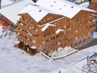 Discover luxury living in this stunning wooden chalet, perfect for ski enthusiasts.