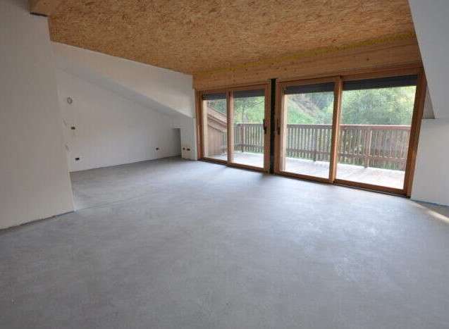 Discover the potential of this spacious property with a modern design.