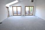 Discover the potential of this spacious, light-filled room, perfect for creating your dream living space.