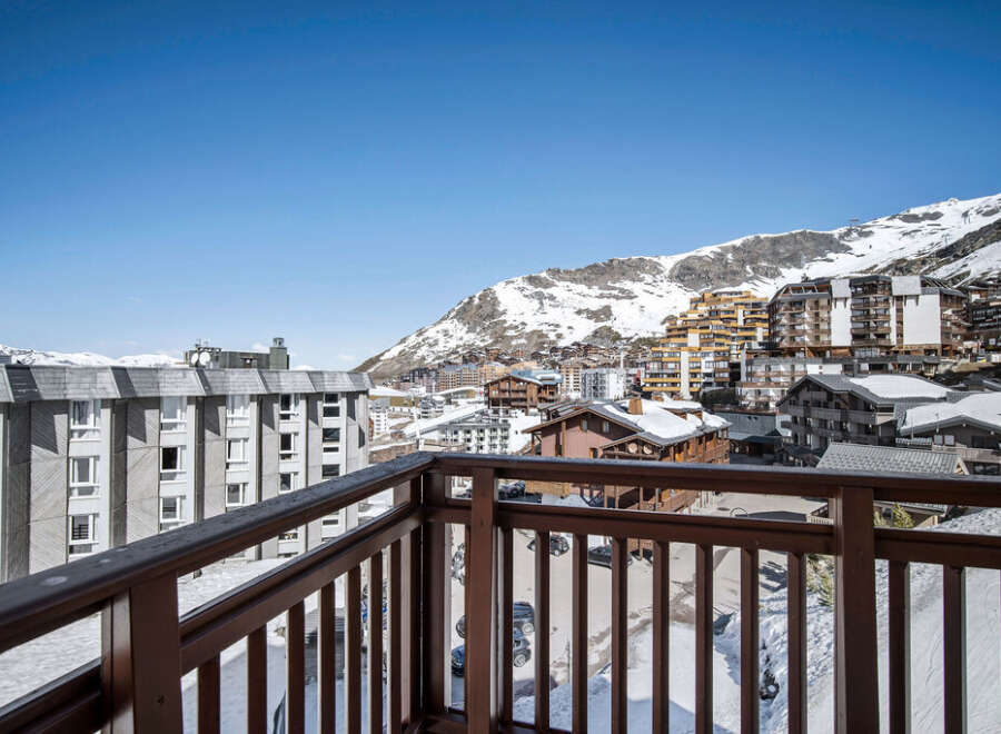 Enjoy breathtaking mountain views from this charming ski resort property.