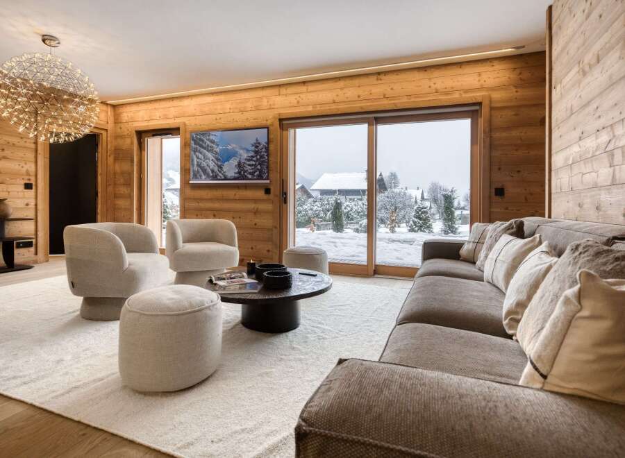 Experience the epitome of luxury living in this stunning property, boasting exquisite wood paneling and a cozy ambiance.