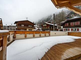 Experience the charm of mountain living in this stunning property.