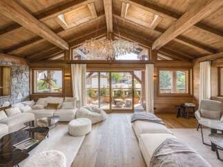 Experience luxury living in this stunning chalet, boasting a warm and inviting interior.