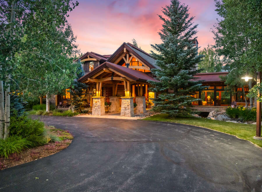 Experience luxury living in this stunning estate.