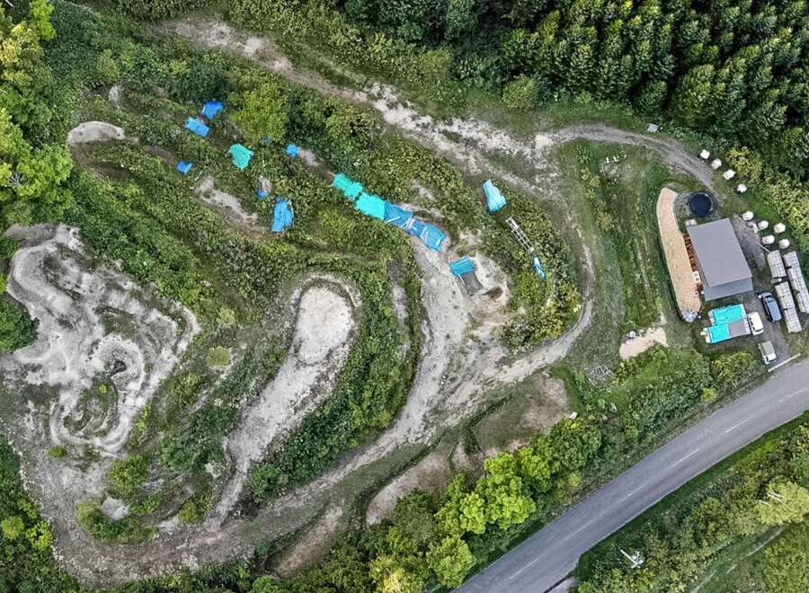 Discover a unique property nestled in nature, perfect for outdoor enthusiasts.