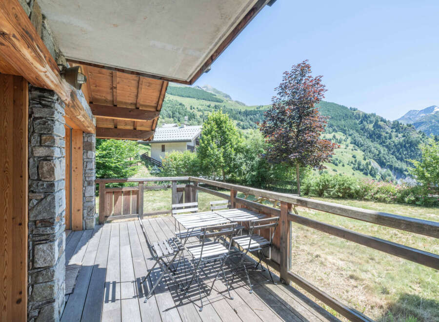 Enjoy breathtaking mountain views from this charming property's deck.