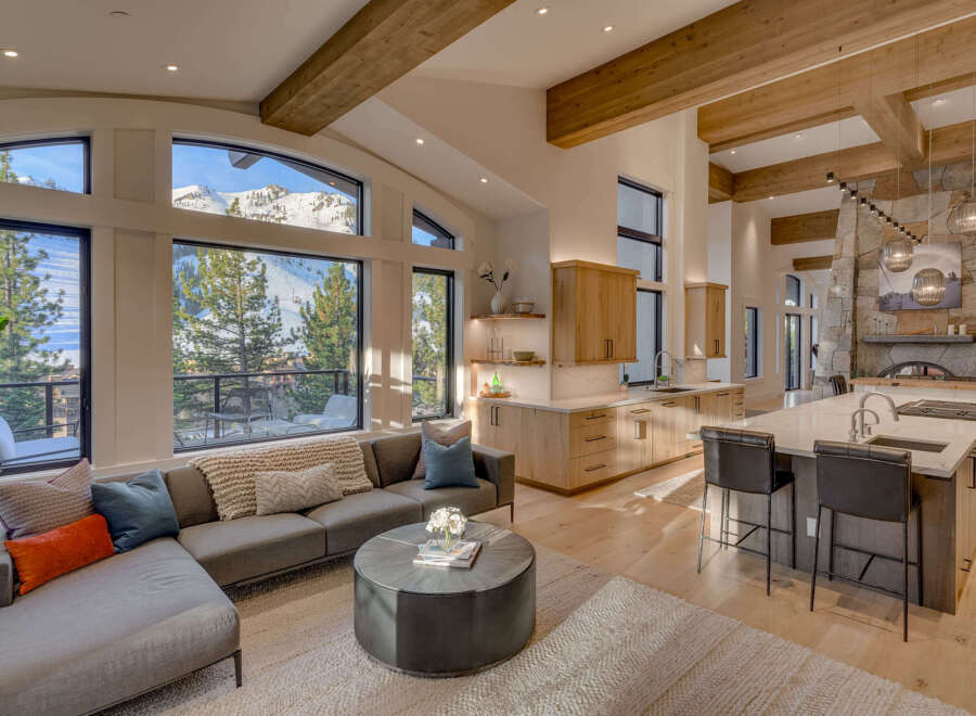 This stunning property boasts a modern open-concept design, perfect for luxurious living.
