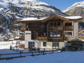 Discover the charm of this stunning mountain chalet nestled amidst the breathtaking Swiss Alps.