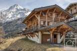 Discover the charm of this stunning wooden chalet nestled in the heart of the mountains.