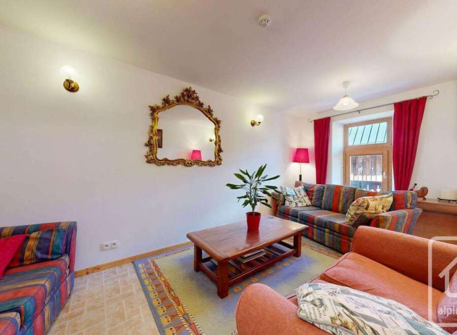 Discover the charm of this inviting living space, perfect for relaxation and entertaining.