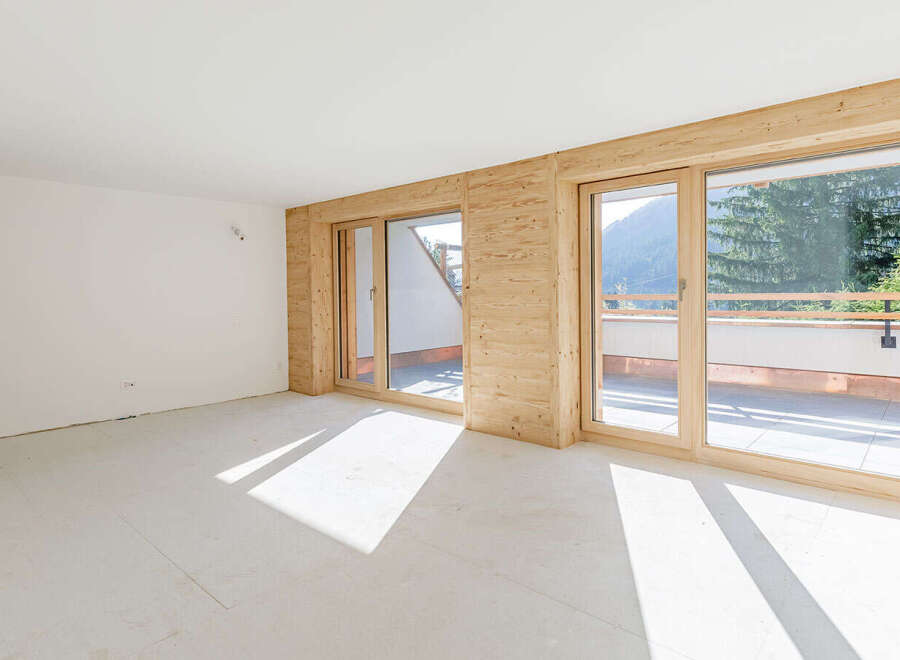 This stunning property boasts a modern design with ample natural light, perfect for creating a bright and inviting atmosphere.